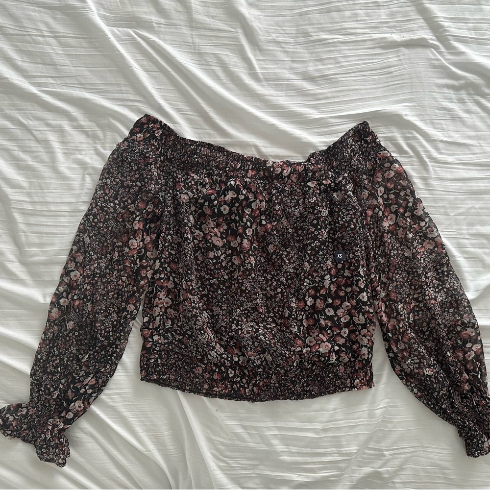 Abercrombie & Fitch Floral Off-the-Shoulder Blouse